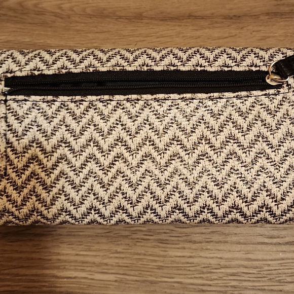 Buxton Long Wallet - Picture 2 of 5